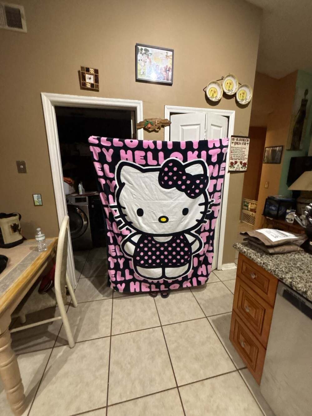 Sanrio Hello Kitty Perfect Polka Dots Woven Jacquard Towel